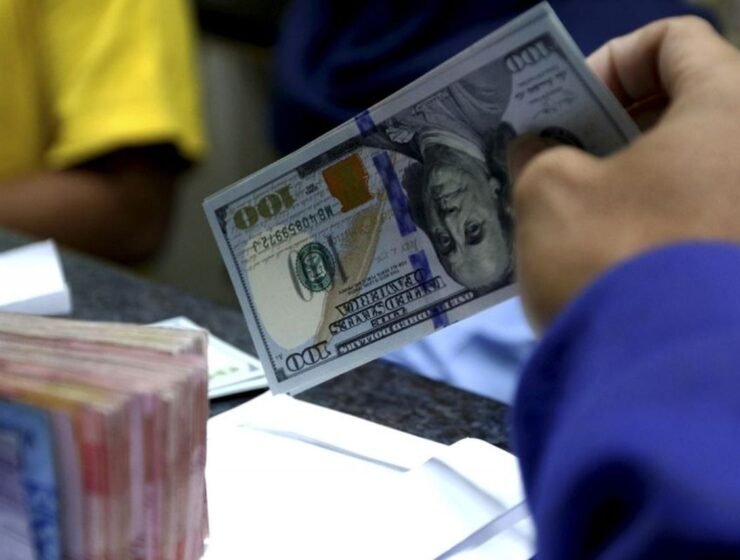 Rupiah Pagi Ini Sempat Loyo, Tembus Rp 16.913 per Dolar AS