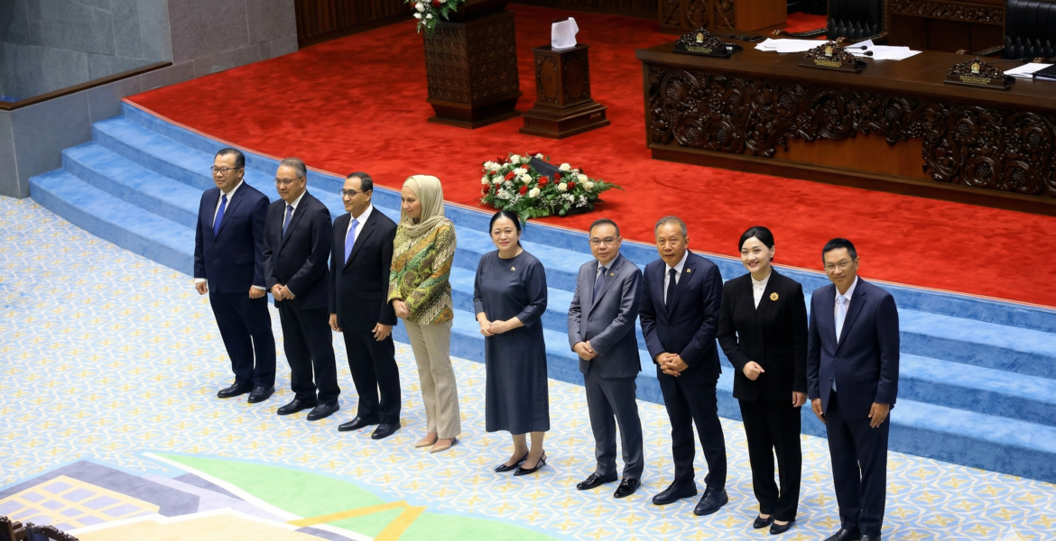 Resmi! 7 Anggota Dewan Komisioner OJK Sudah Disumpah