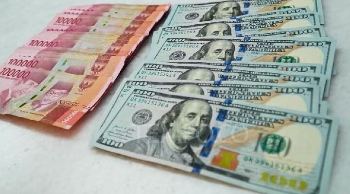 Dolar Lewati Rp17.500, Rupiah Makin Dekat ke Level Paling Kritis?