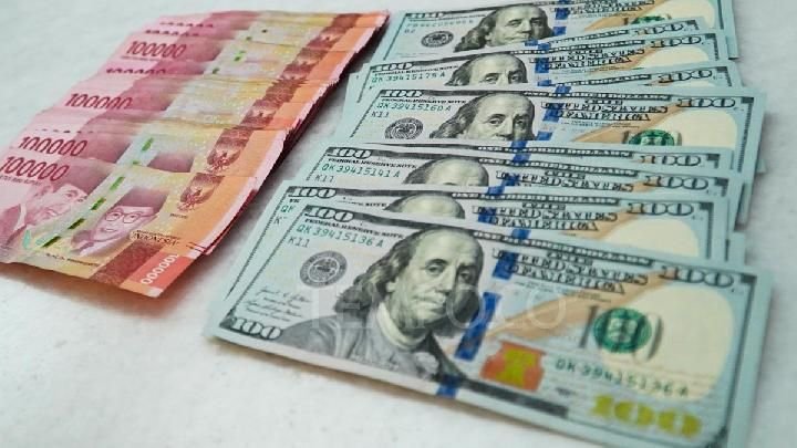 Dolar Lewati Rp17.500, Rupiah Makin Dekat ke Level Paling Kritis?
