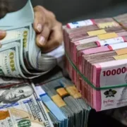Rupiah Makin Tertekan, Dolar AS Nyaris Sentuh Rp18.200