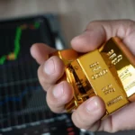 Harga Emas Antam Turun Rp10.000 Hari Ini, Saatnya Borong?