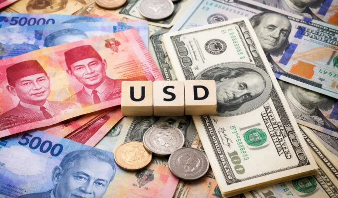 Dolar Makin Mahal, Bank Sudah Jual di Atas Rp 18.000